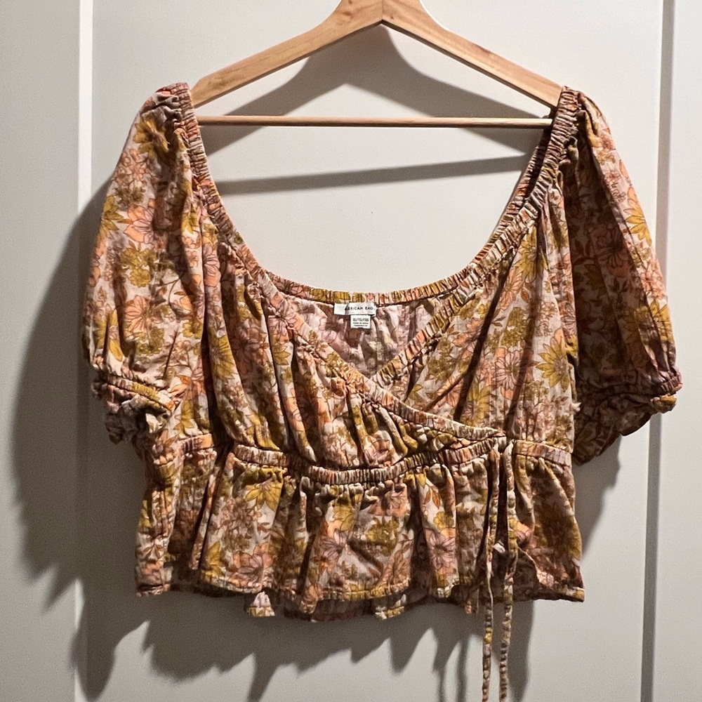 American Eagle Floral Blouse